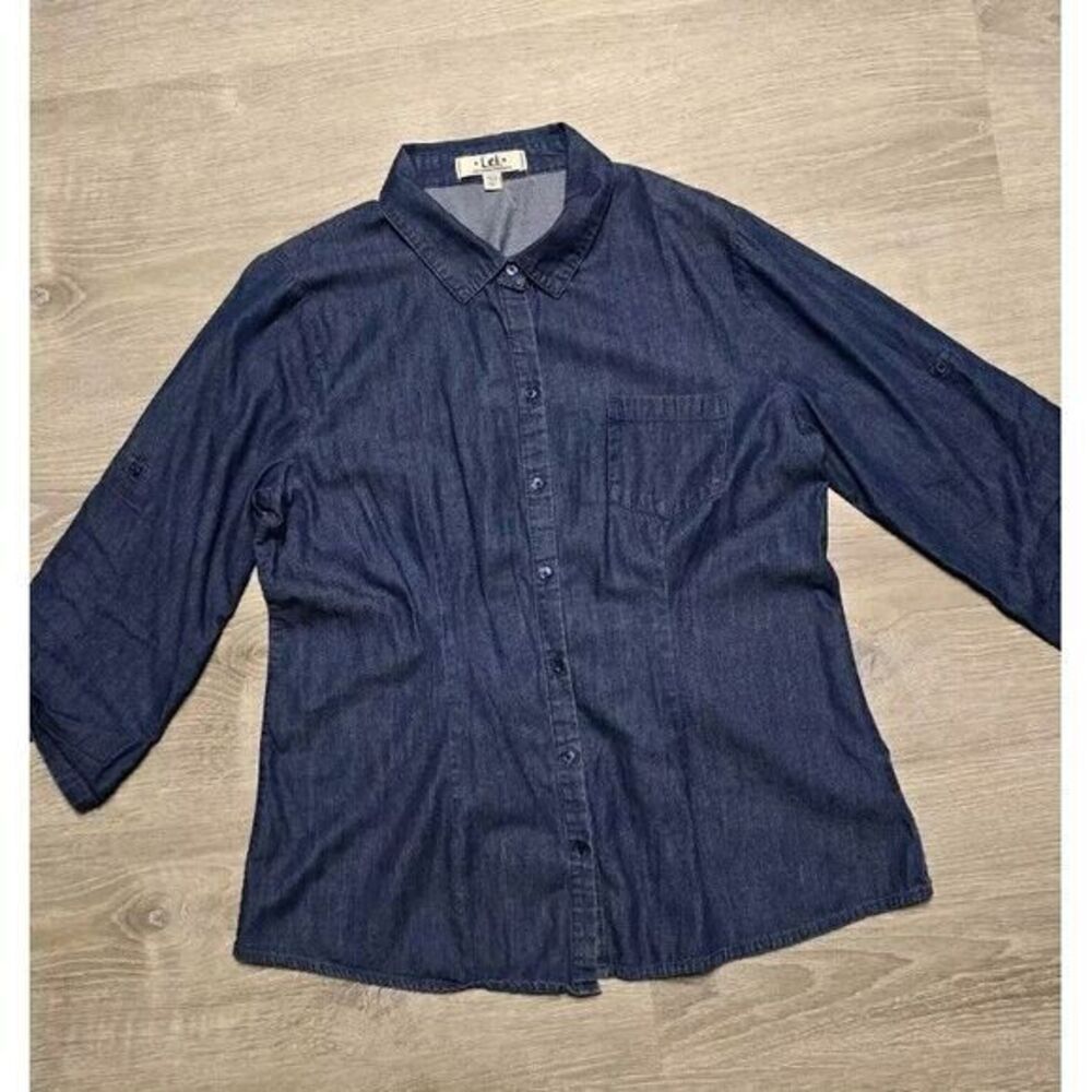l.e.i. Blue Denim Button-Up Shirt with Roll Tab Sleeves Size Juniors XXL